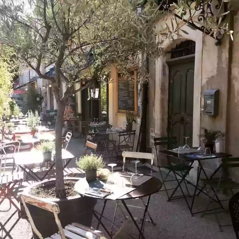 Le restaurant - Au Brin de Thym - Arles - meilleur restaurant ARLES